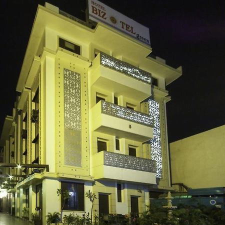 Hotel Bizzotel Gurgaon Exterior photo