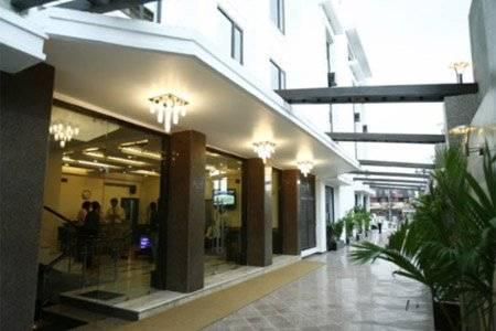 Hotel Bizzotel Gurgaon Exterior photo